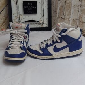 Nike SB Dunk IOS "Kentucky" Blue and White Sneakers